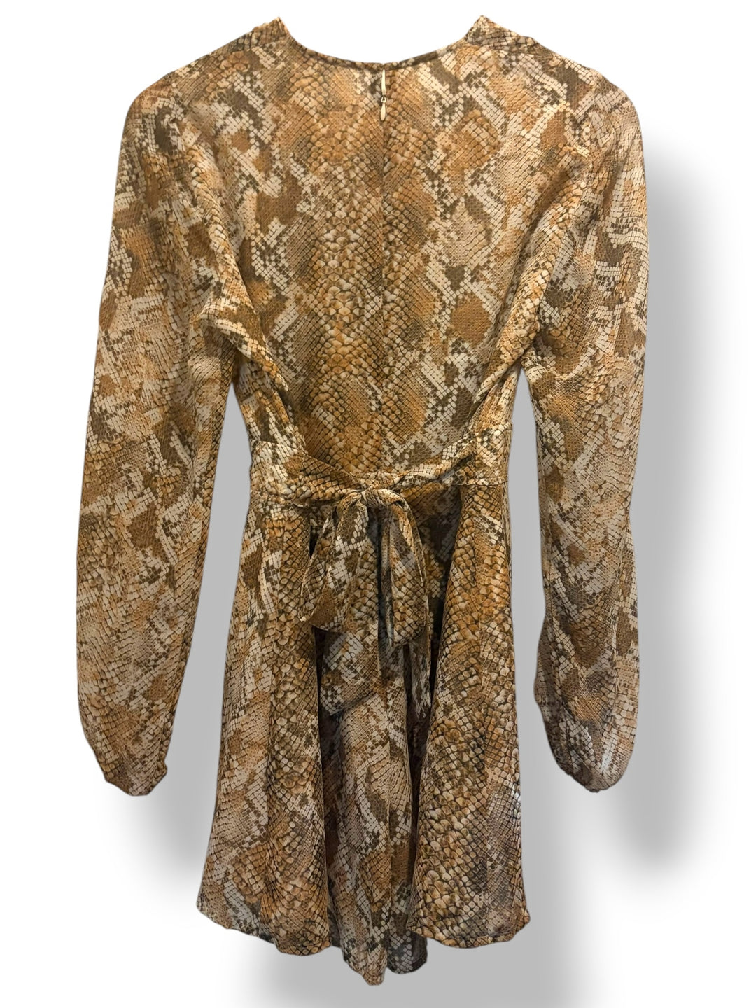 GUESS Womens Snakeskin Print Romper Long Sleeve V Neck Belted Outfit