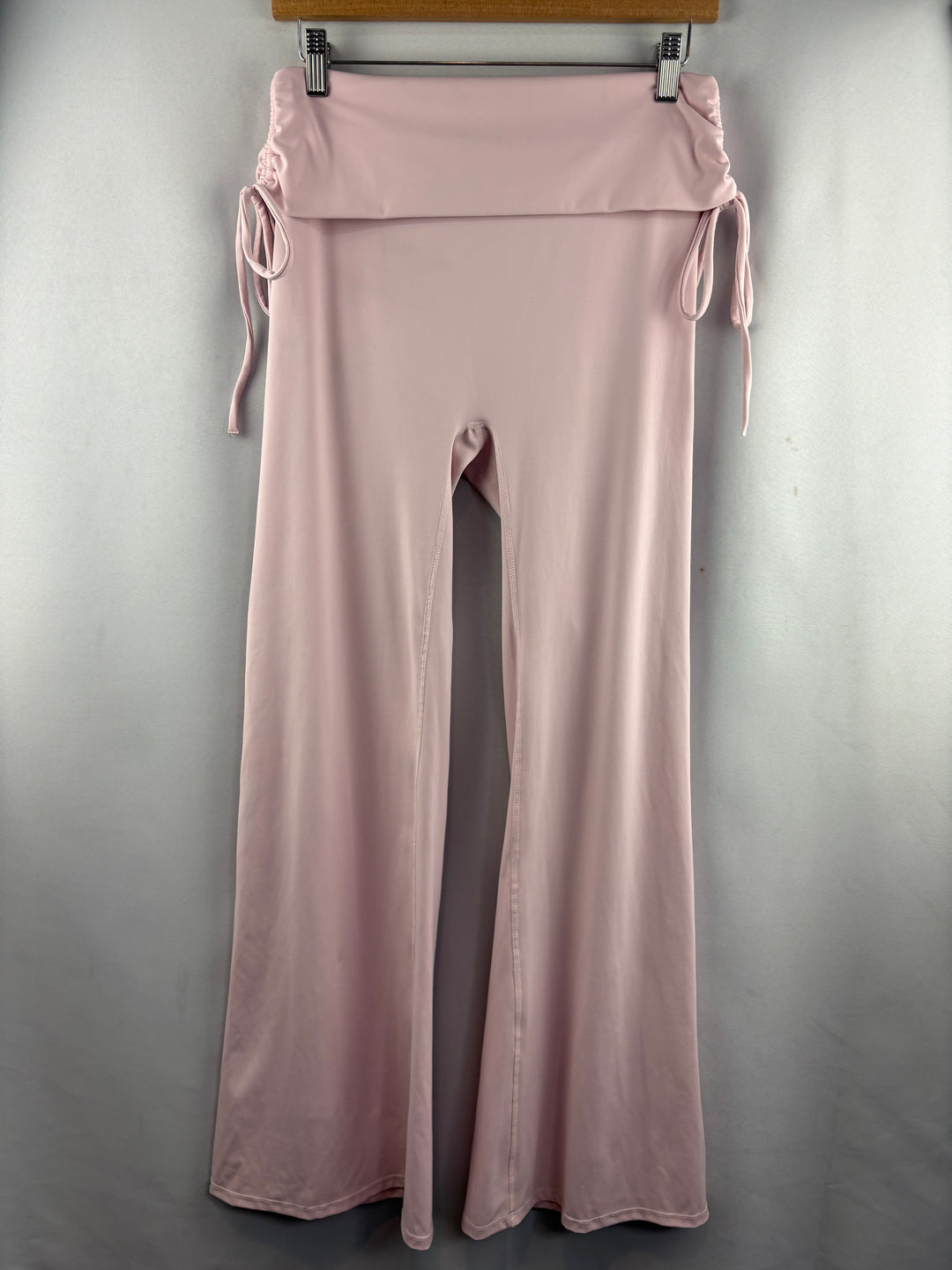 Women’s Halara Large Baby Pink Wide Leg Leggings