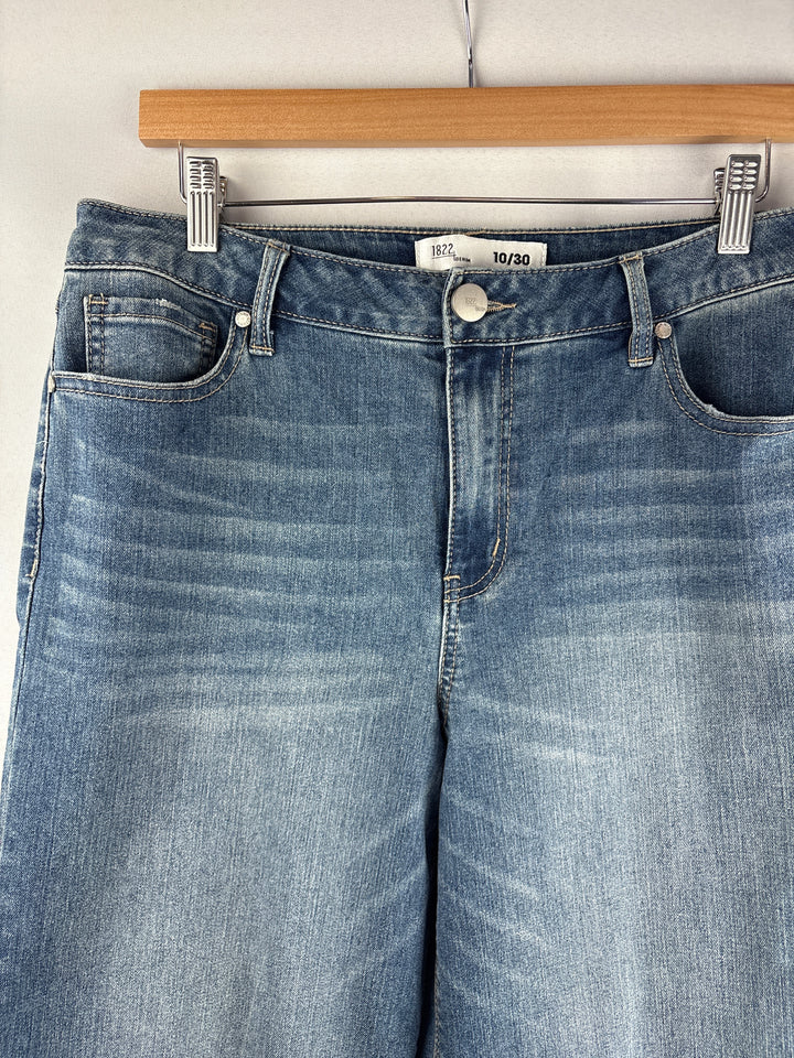 Women’s 1822 Denim Size 10/30 Blue Wide Leg Jeans