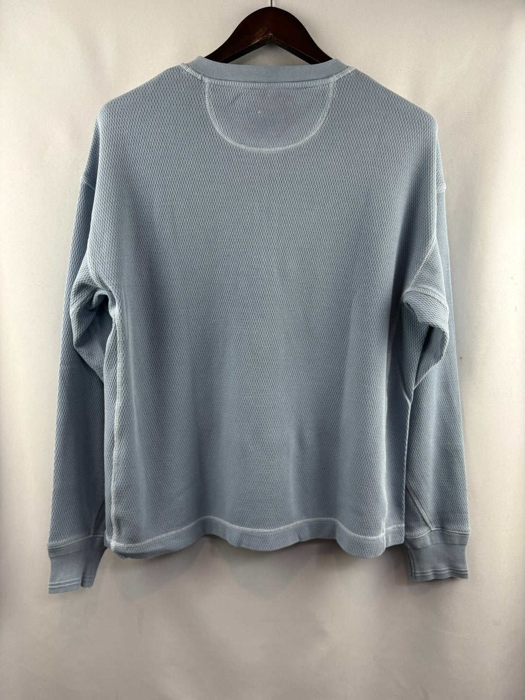 Men’s American Eagle Medium Cornflower Blue Long Sleeve Henley