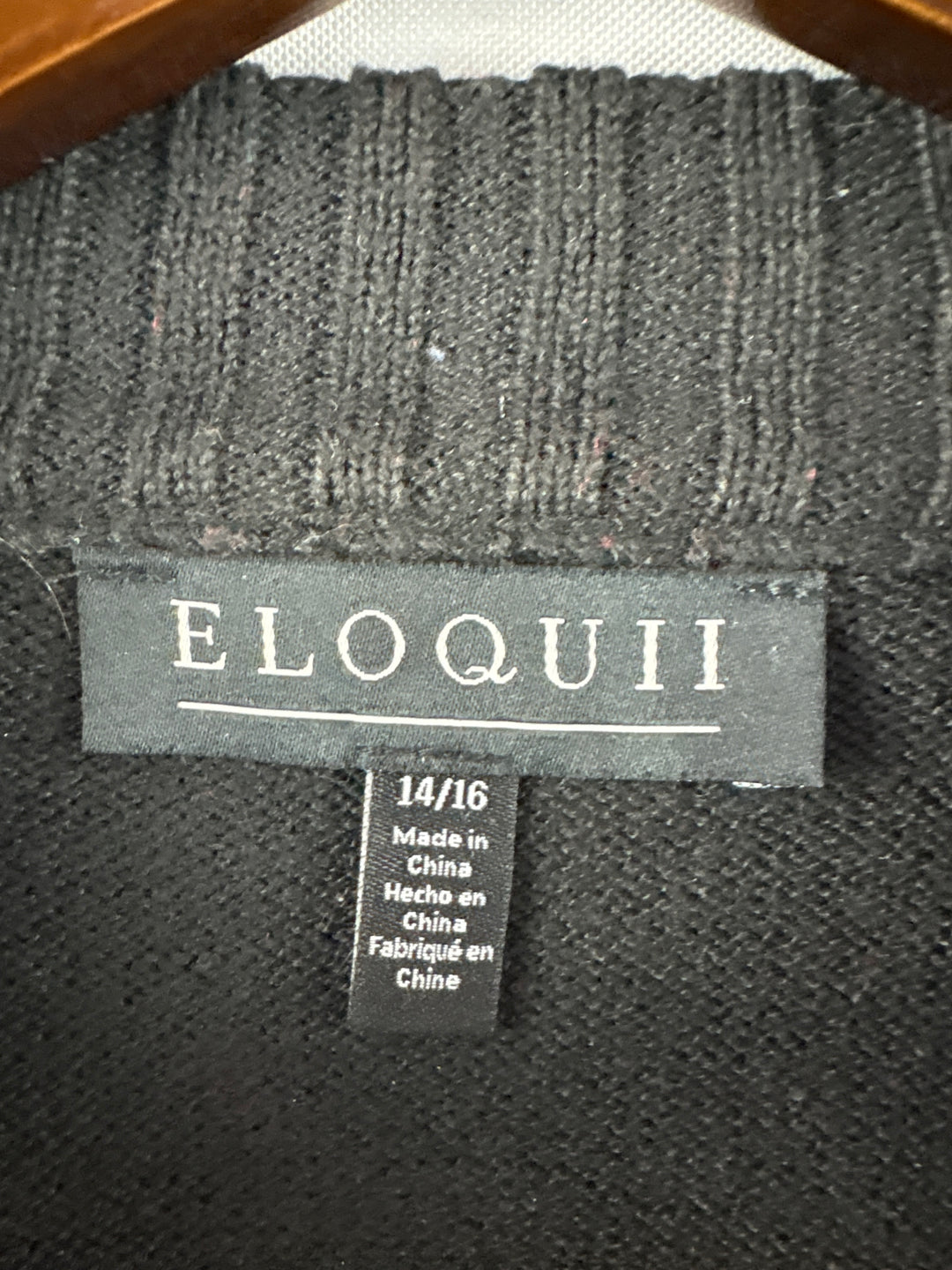 Women’s Eloquii Size 14/16 Black Crewneck Sweater w/ Faux Buttons