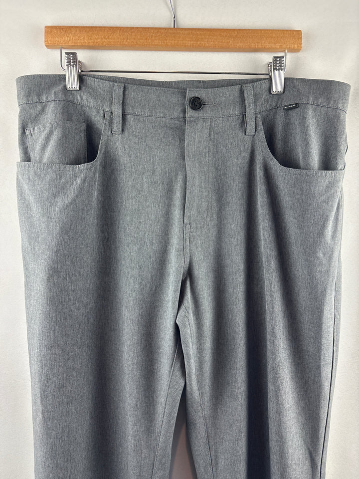 Men’s Travis Mathew Size 36 Stone Gray Golf Pants