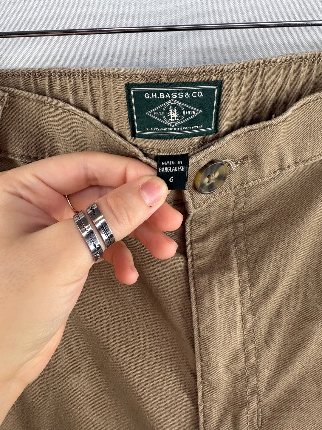 Women’s G.H.Bass & Co. Size 6 Khaki Casual Pants