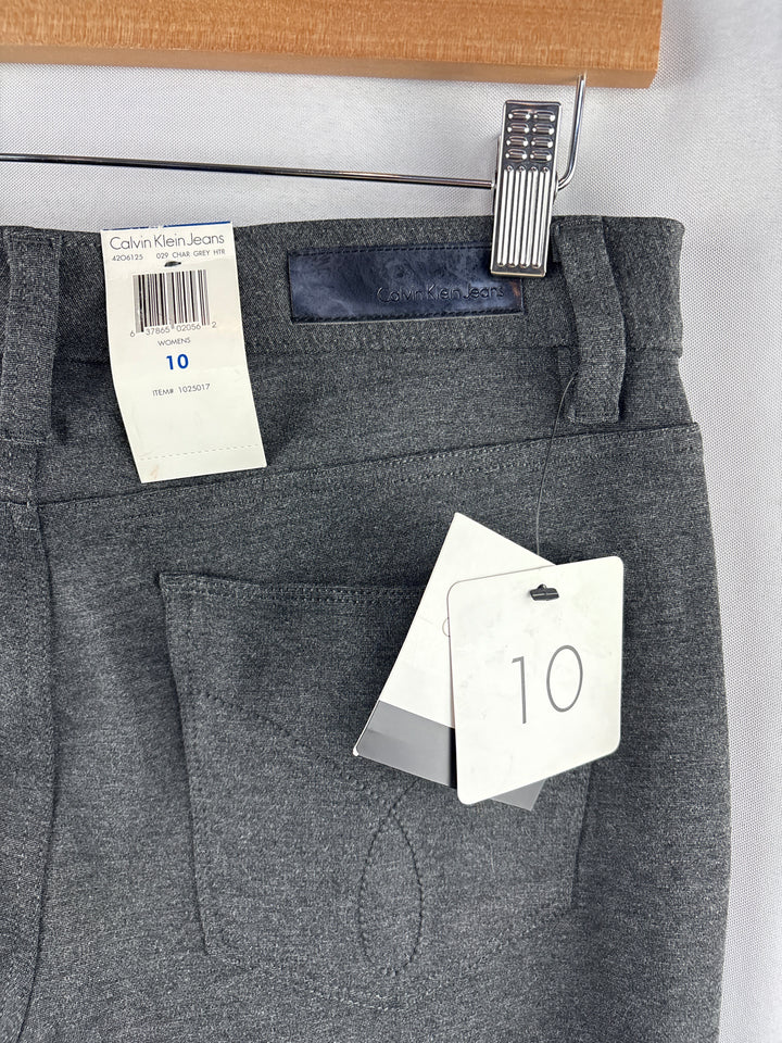 Women’s Calvin Klein Jeans Size 10 Gray Jeggings