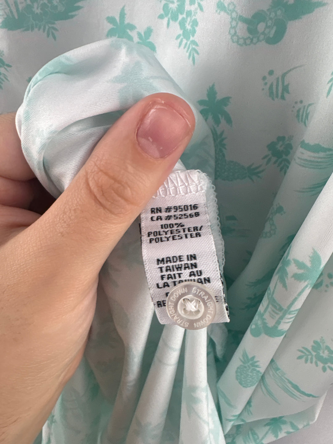 Men’s Straight Down XL White Golf Polo w/ Green Hawaiian Pattern