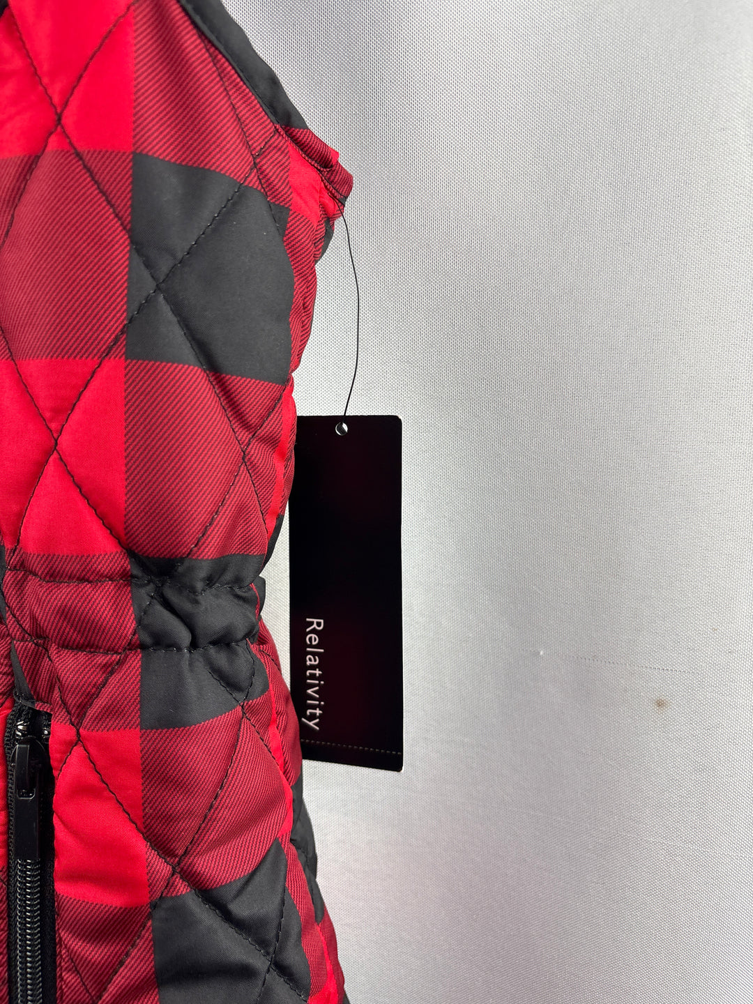 Women’s Relativity Small Red &amp; Black Plaid Puffer Vest