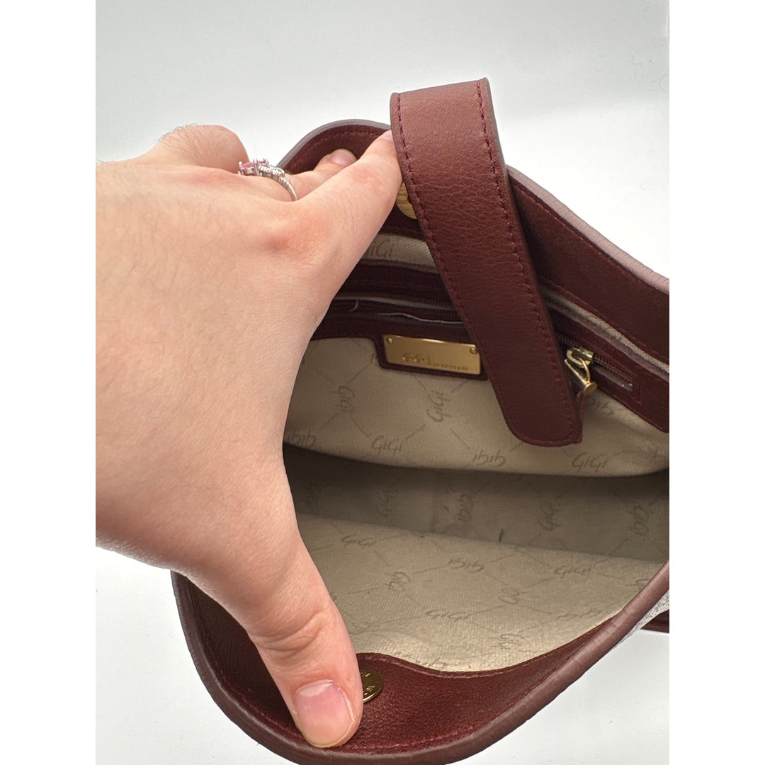 Women’s Gigi New York Reddish Brown Leather Crossbody Purse