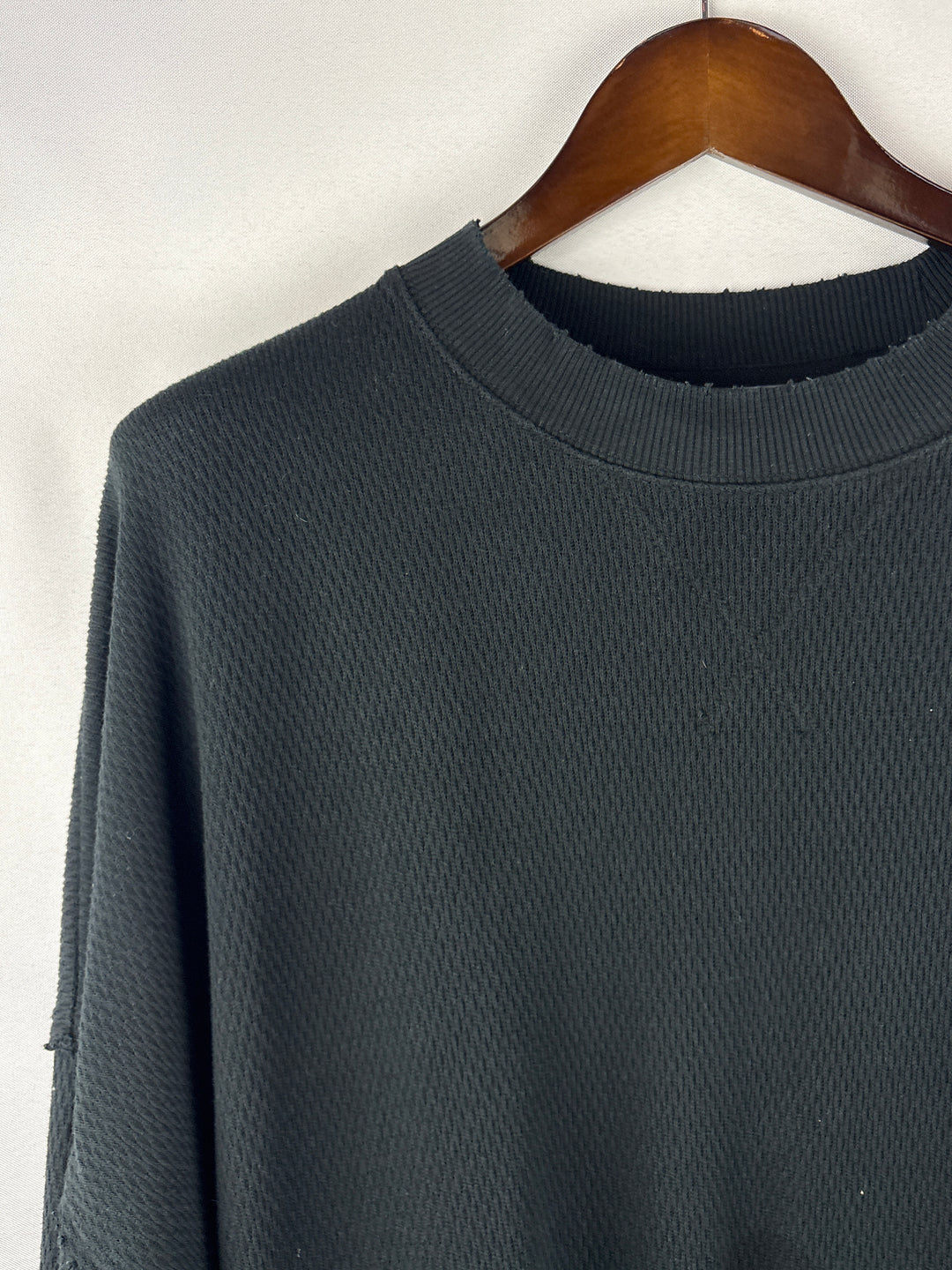 Women’s Aerie Medium Black Crewneck Sweater