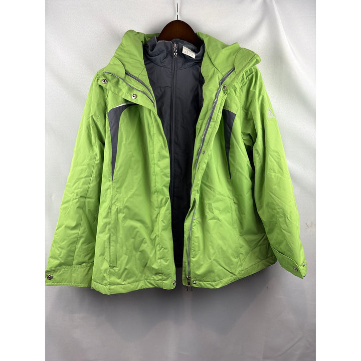 Women’s Zero X Posur XL Double Lined Green Raincoat