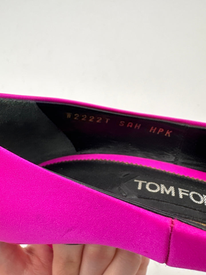 Women Tom Ford Size 9 Bright Magenta Satin Pumps Gold Button Detail