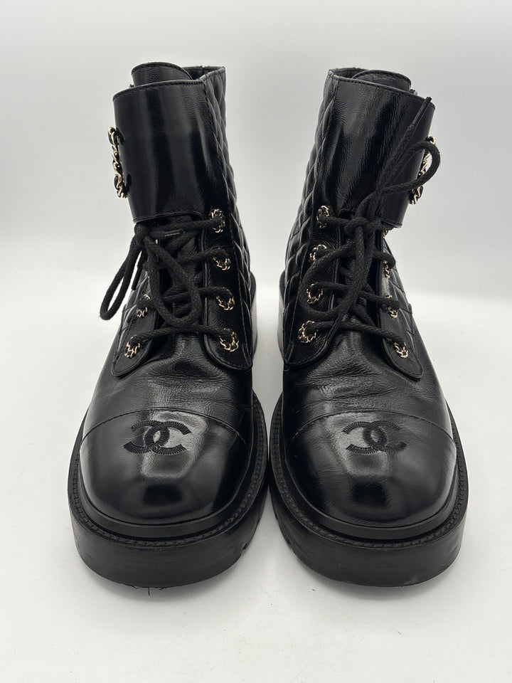 Chanel Womens 2020 Black Quilted Patent Leather Combat Boots Size 10