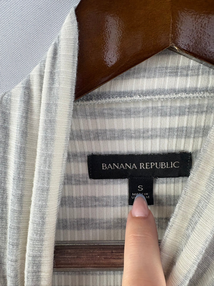 Women’s Banana Republic Small White & Gray Striped Sleeveless Maxi Dress