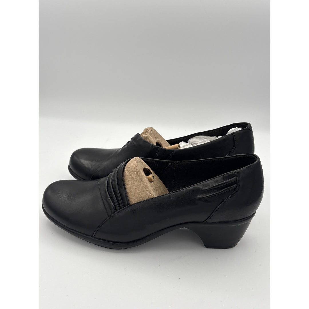 Women’s Clark Size 6.5 Black Leather Heeled Loafers