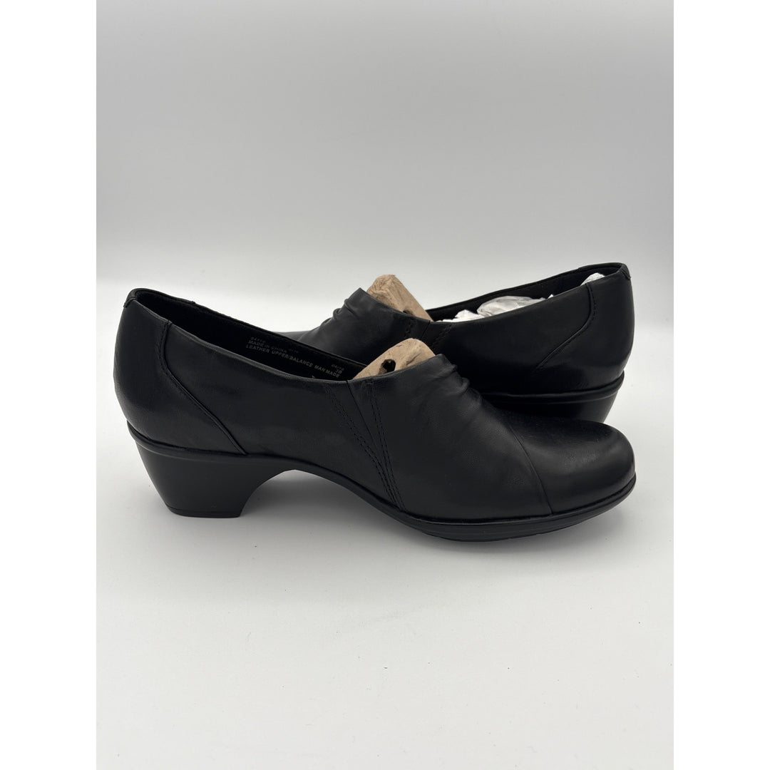 Women’s Clark Size 6.5 Black Leather Heeled Loafers