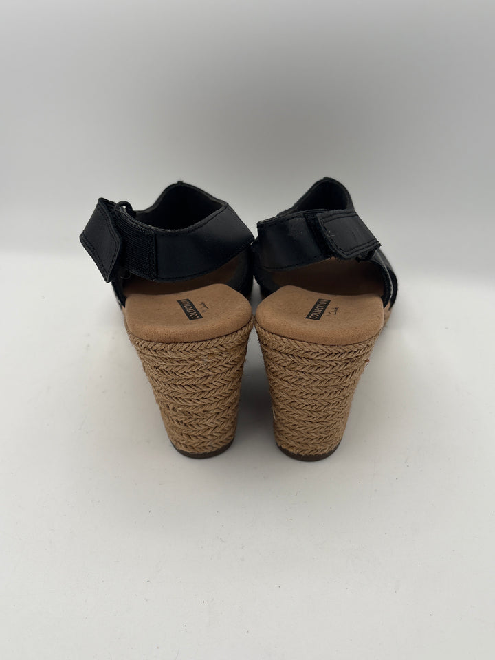 Women’s Clark’s Size 10 Black Leather Wedge Sandals