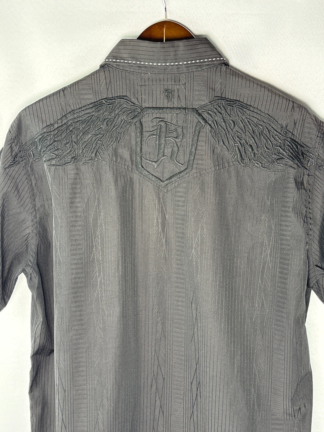 Womens Roar XXL Black Short Sleeve Button Up Shirt With Griffin Embroidery