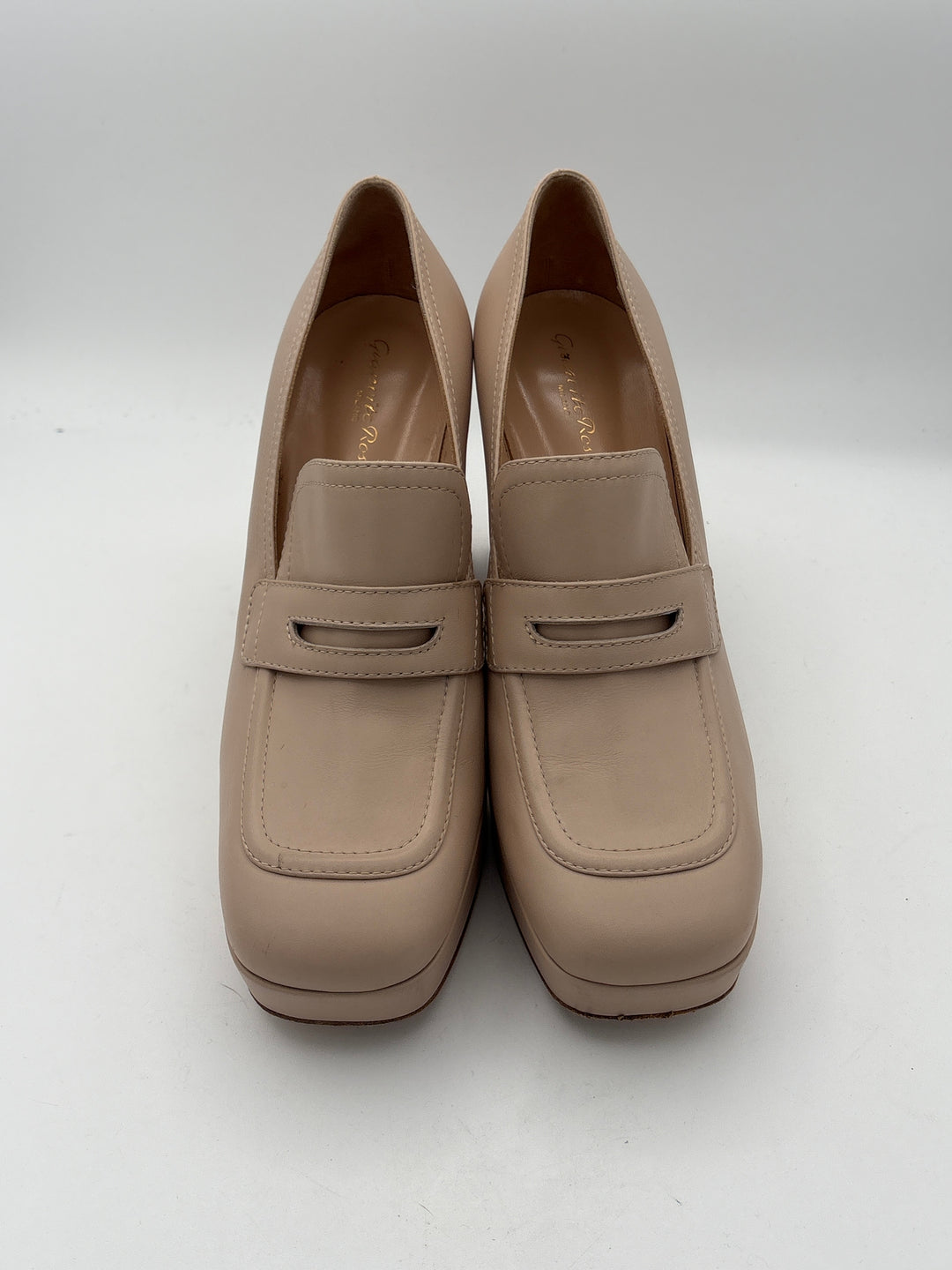 Gianvito Rossi Women Beige Leather Block Heel Loafers Size 10