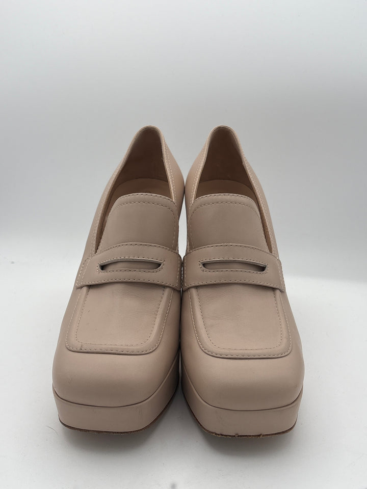 Gianvito Rossi Women Beige Leather Block Heel Loafers Size 10