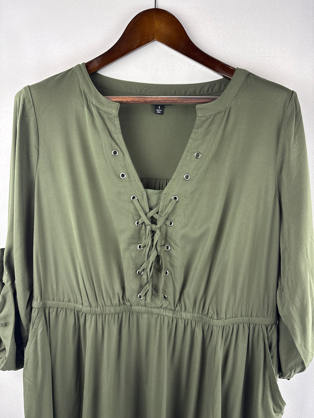 Women’s Torrid Size 1 Army Green Midi Dress