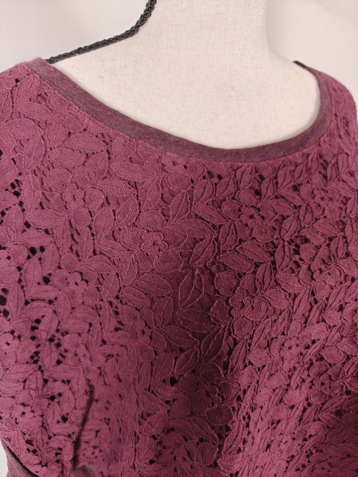 Women Ann Taylor LOFT Lace Front Blouse Burgundy Size XL