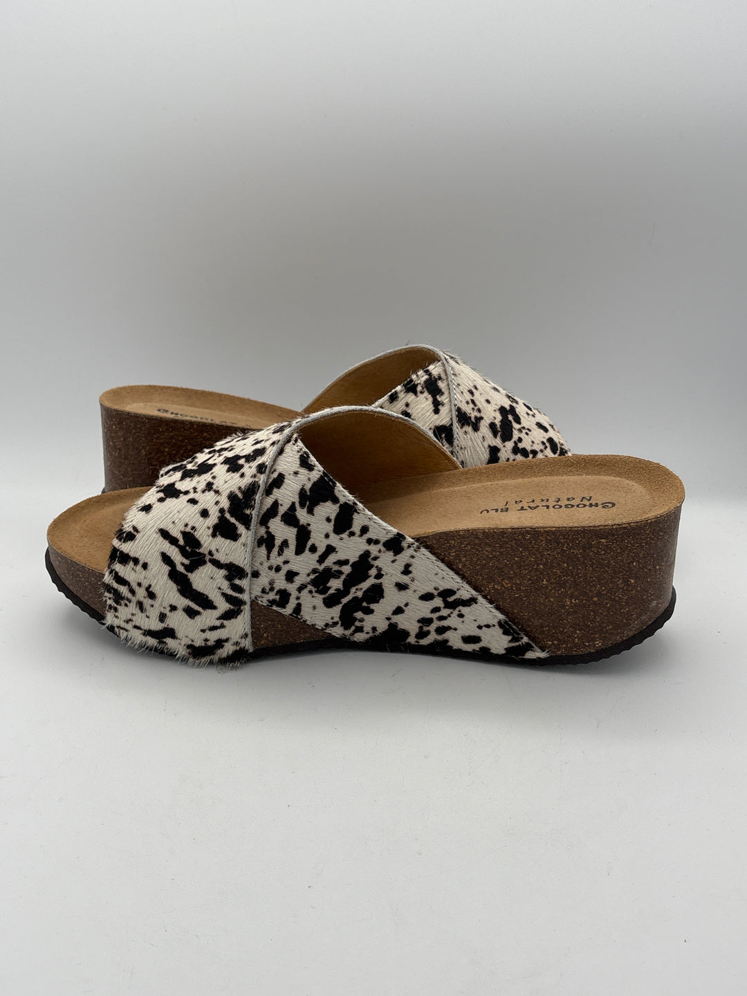 Women’s Chocolat Blu Size 10 Cow Print Wedge Sandals
