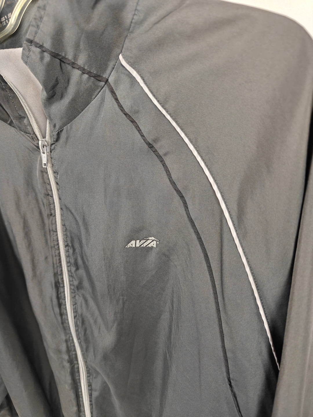 Mens Avia Lightweight Windbreaker Jacket Charcoal Gray Full Zip Athletic