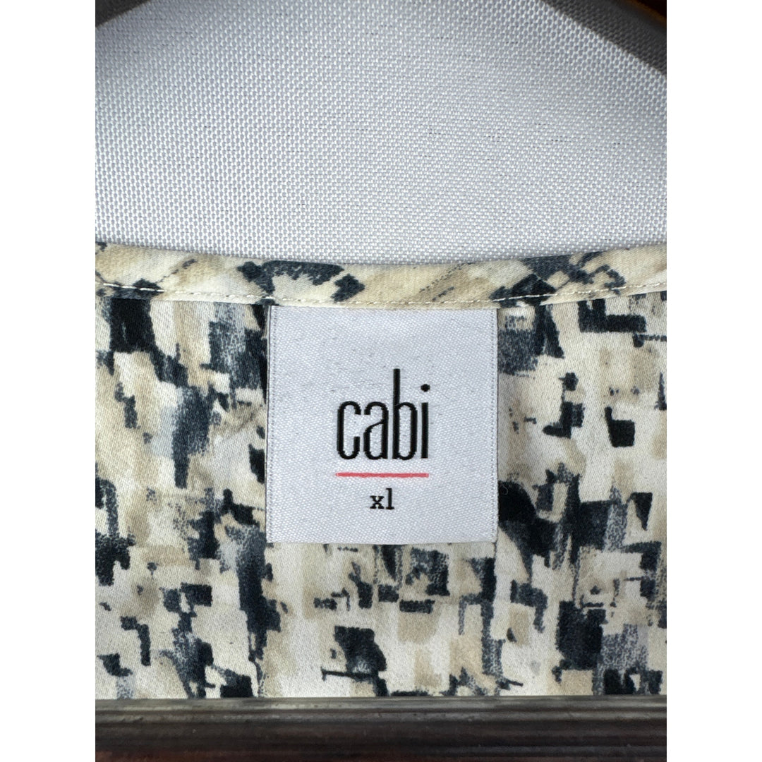 Women’s Cabi XL White, Gray, & Black Patterned Long Sleeve Blouse