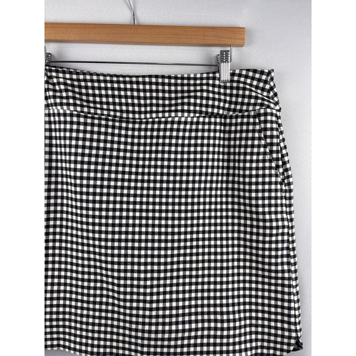 Women’s S.C. & Co. Size 14 Black & White Gingham Mini Skort