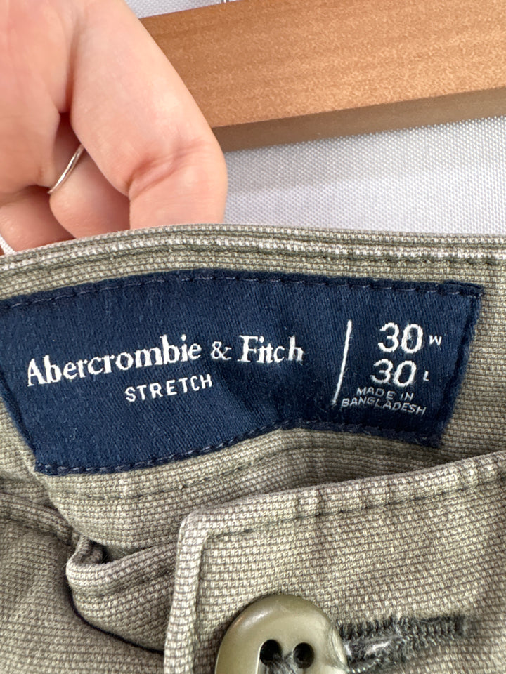 Men’s American Eagle Size 30x30 Army Green Cargo Jeans