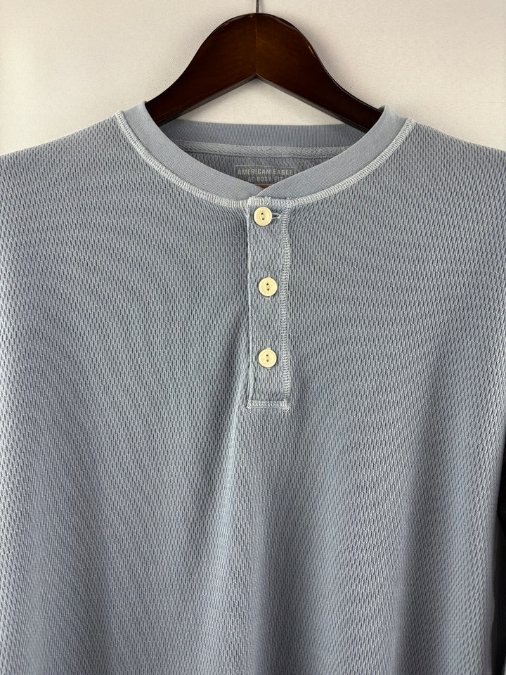 Men’s American Eagle Medium Cornflower Blue Long Sleeve Henley