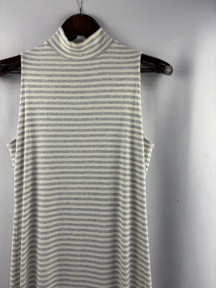 Women’s Banana Republic Small White & Gray Striped Sleeveless Maxi Dress