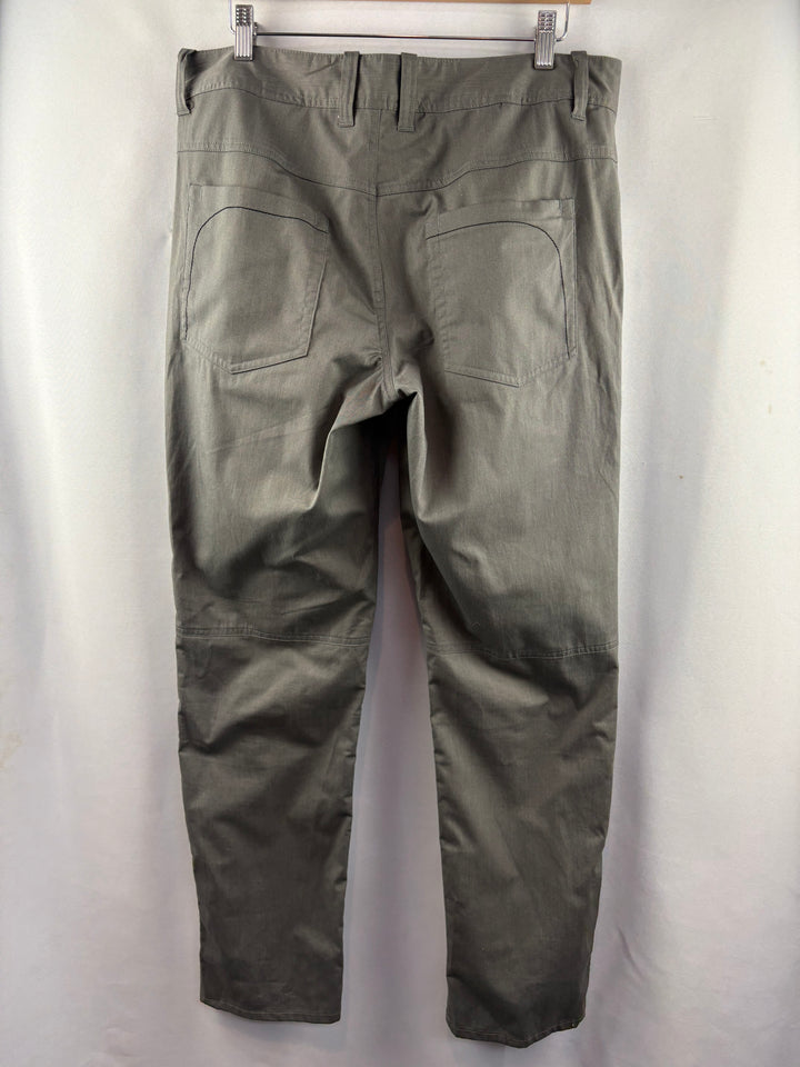 Men’s Nau Size 34 Gray Dress Pants