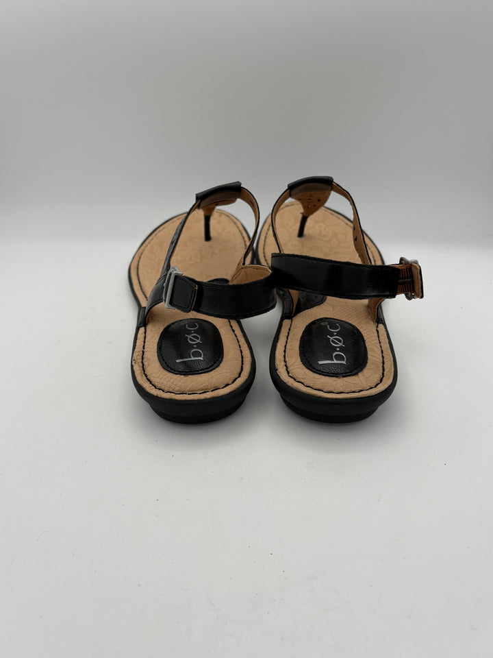 Women’s B.O.C Size 8 Black Leather Thong Sandals
