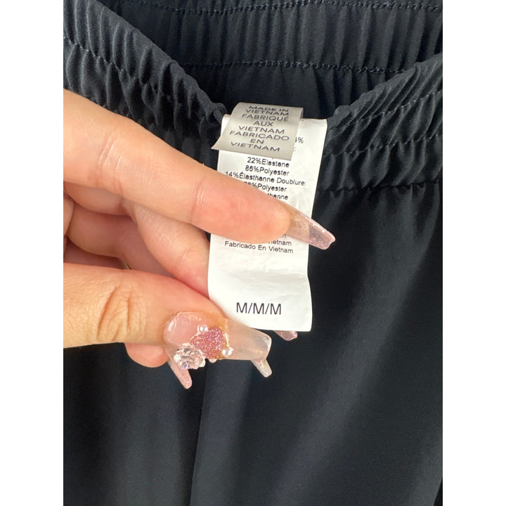 Women’s Beyond Yoga Medium Black w/ White Accents Sports Shorts
