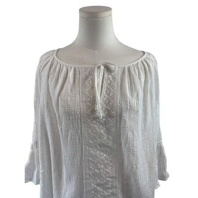 Women’s Karen Kane Size 1X White Bell Sleeve Blouse.