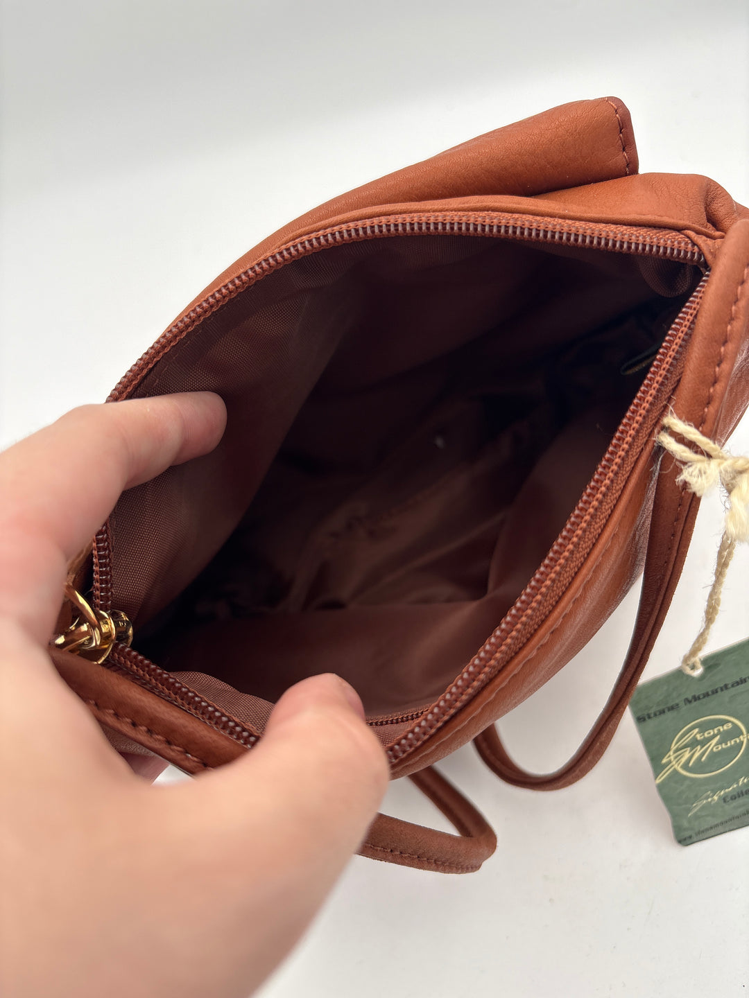 Women’s Stone Mountain Soft Leather Brown Crossbody Purse