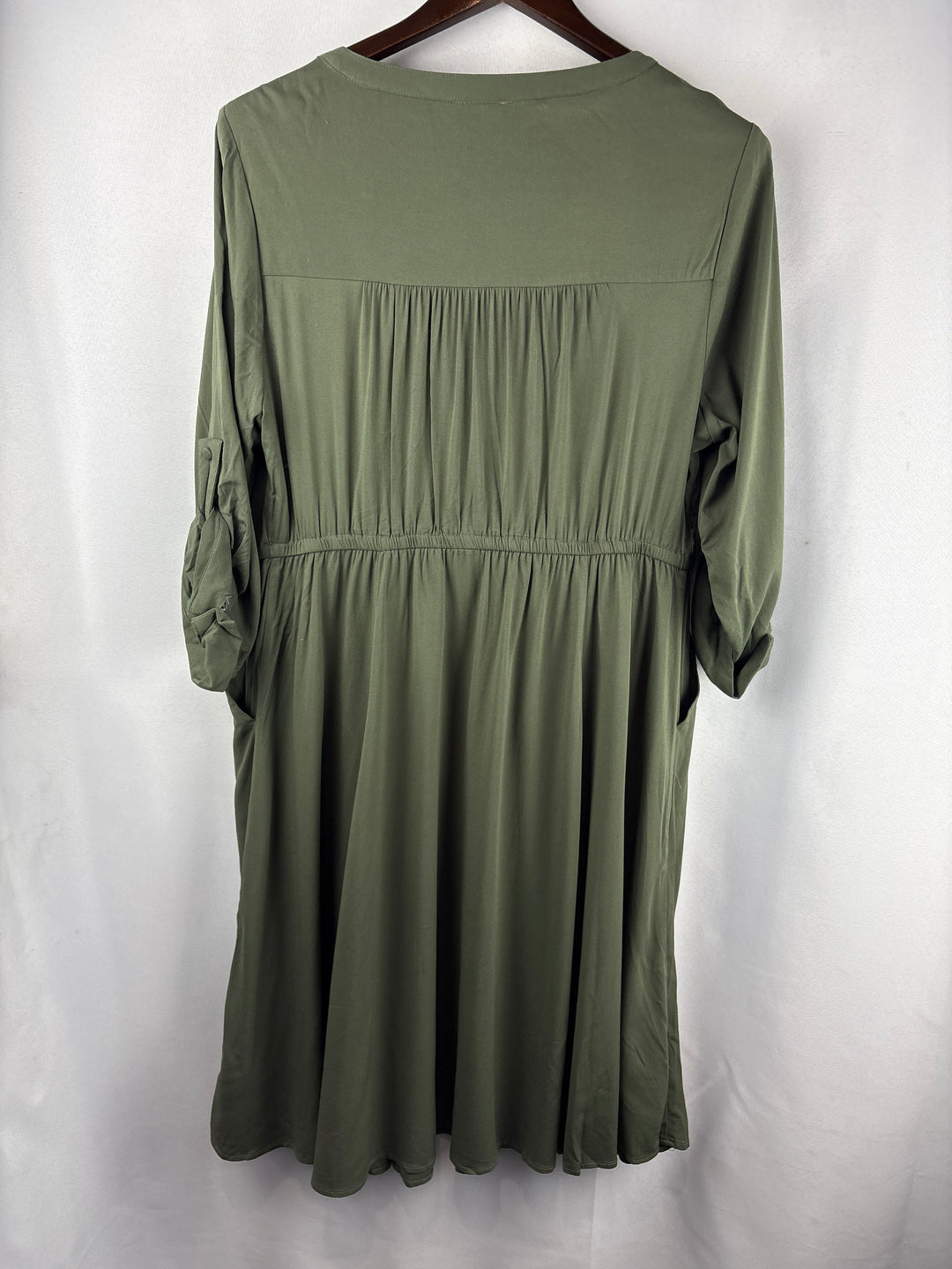 Women’s Torrid Size 1 Army Green Midi Dress