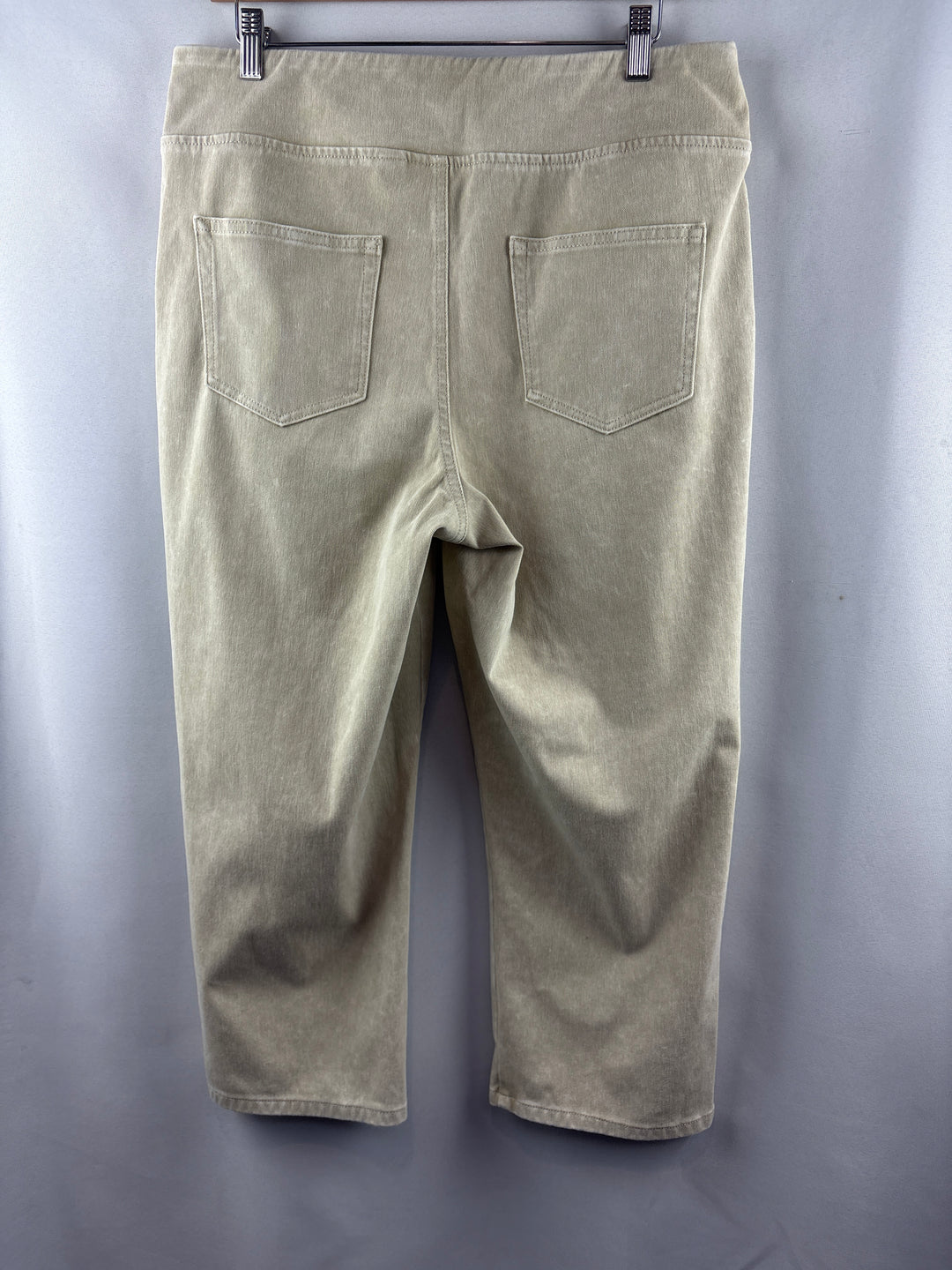 Women’s Belle Kim Gravel Size 16T Khaki Capris