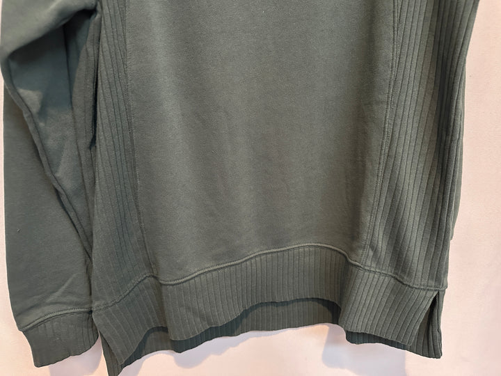 Men’s Maurices Green Long Sweatshirt Size M