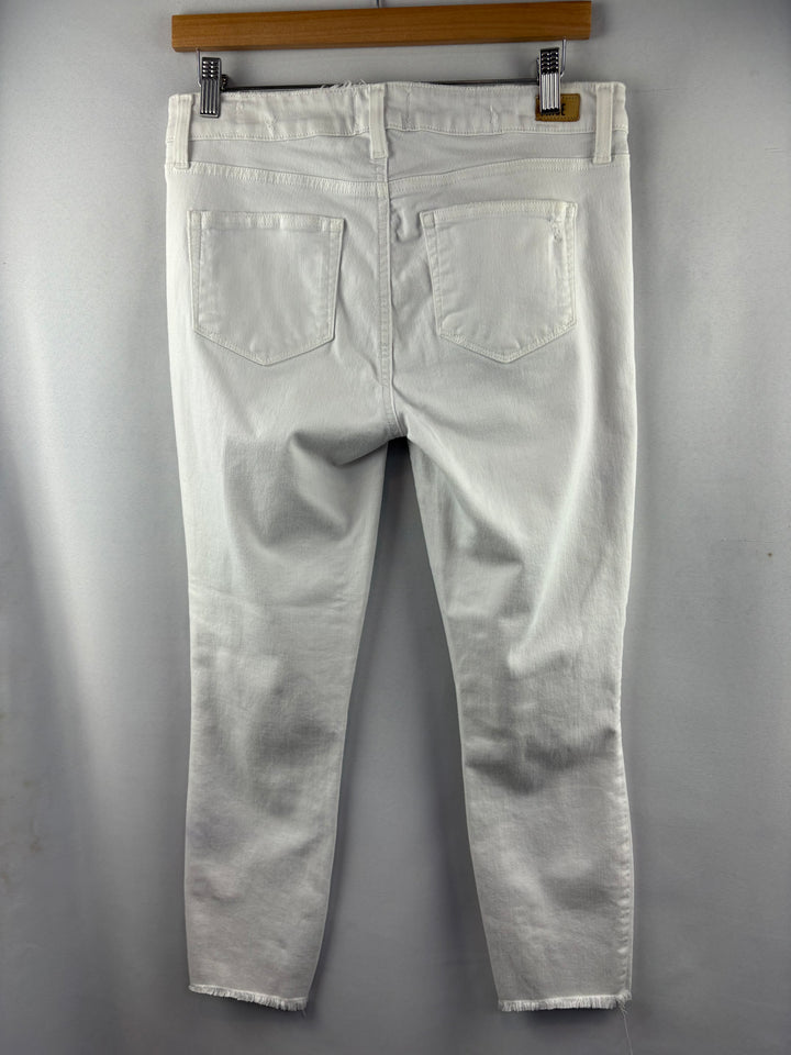 Women’s Paige Size 29 White Distressed Skinny Jeans