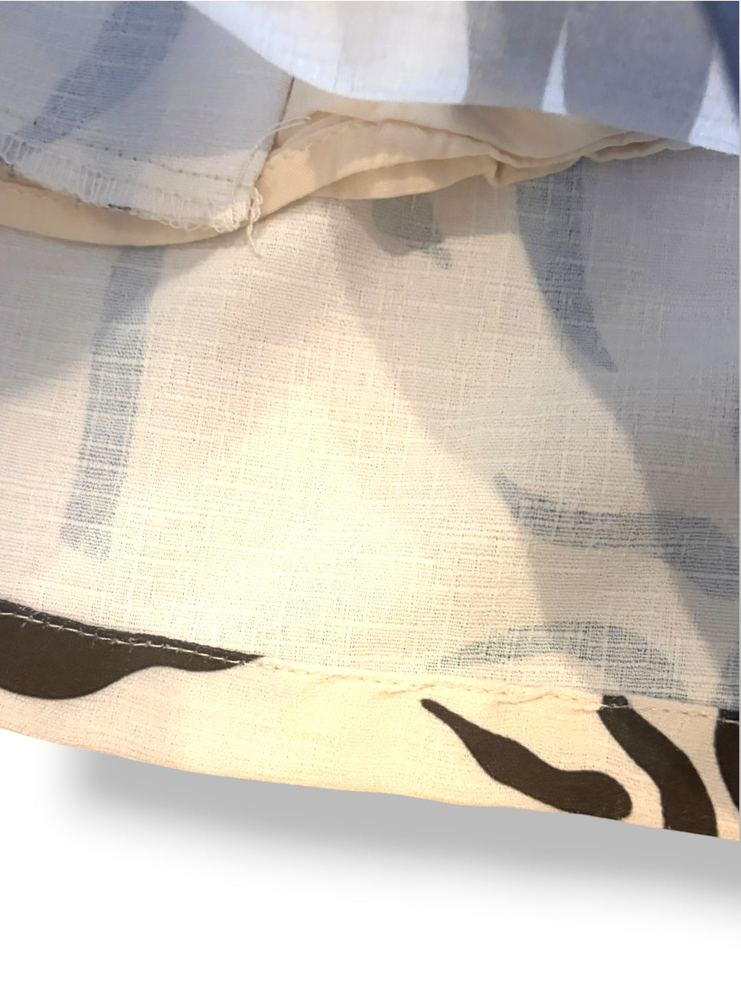 Petal &amp; Pup Black White Abstract Print High Waist Linen Blend Shorts Size L