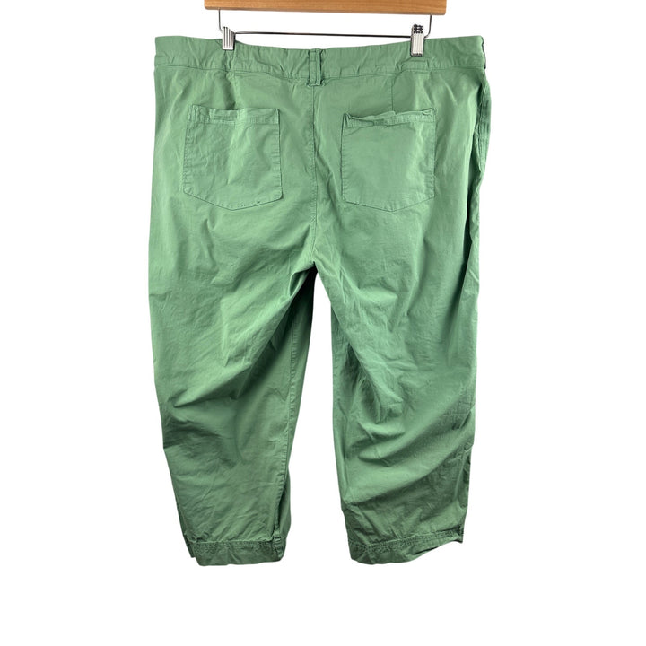 Women’s Fresh Produce XXL Sage Green Cargo Capris