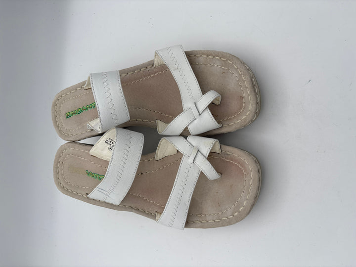 Women’s Encanto Size 8 White Strappy Wedge Sandals