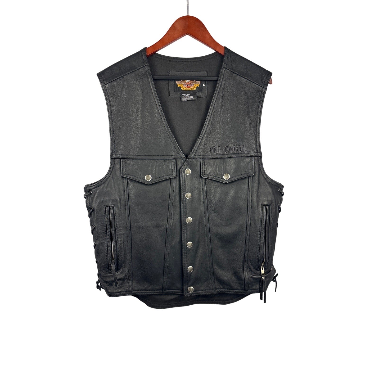 Men’s Harley Davidson Size Medium Black Leather Riding Vest.