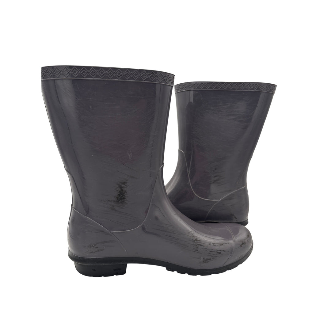 Women’s UGGS Size 7.5 Stone Gray Rain Boots w/ Metal Logo