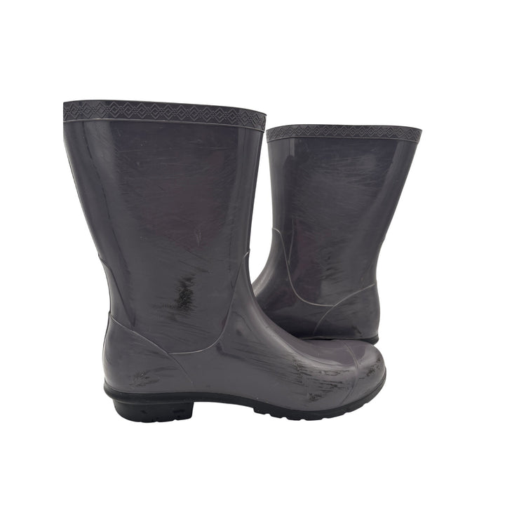 Women’s UGGS Size 7.5 Stone Gray Rain Boots w/ Metal Logo