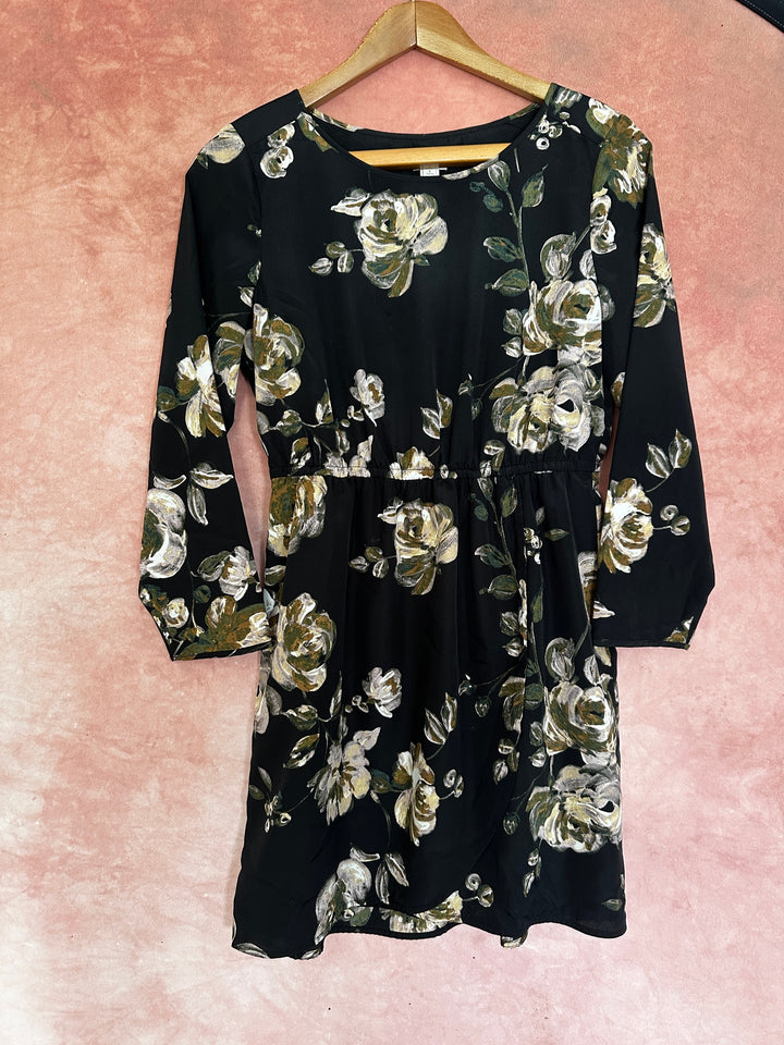 JCrew Black Floral Long Sleeve Dress Size 8 Petite Elastic Waist Scoop Neck