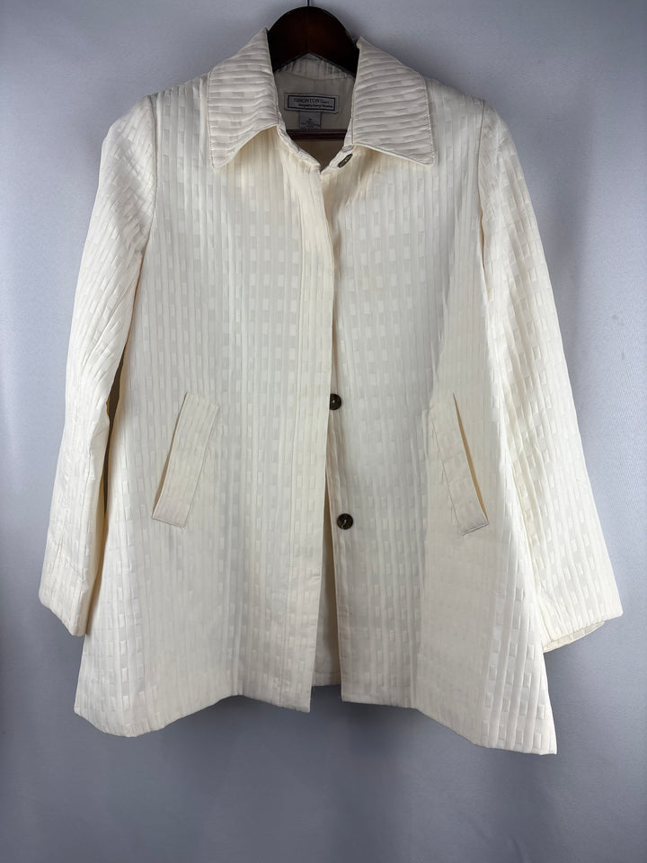 Women’s Simonton Says Medium White Overcoat