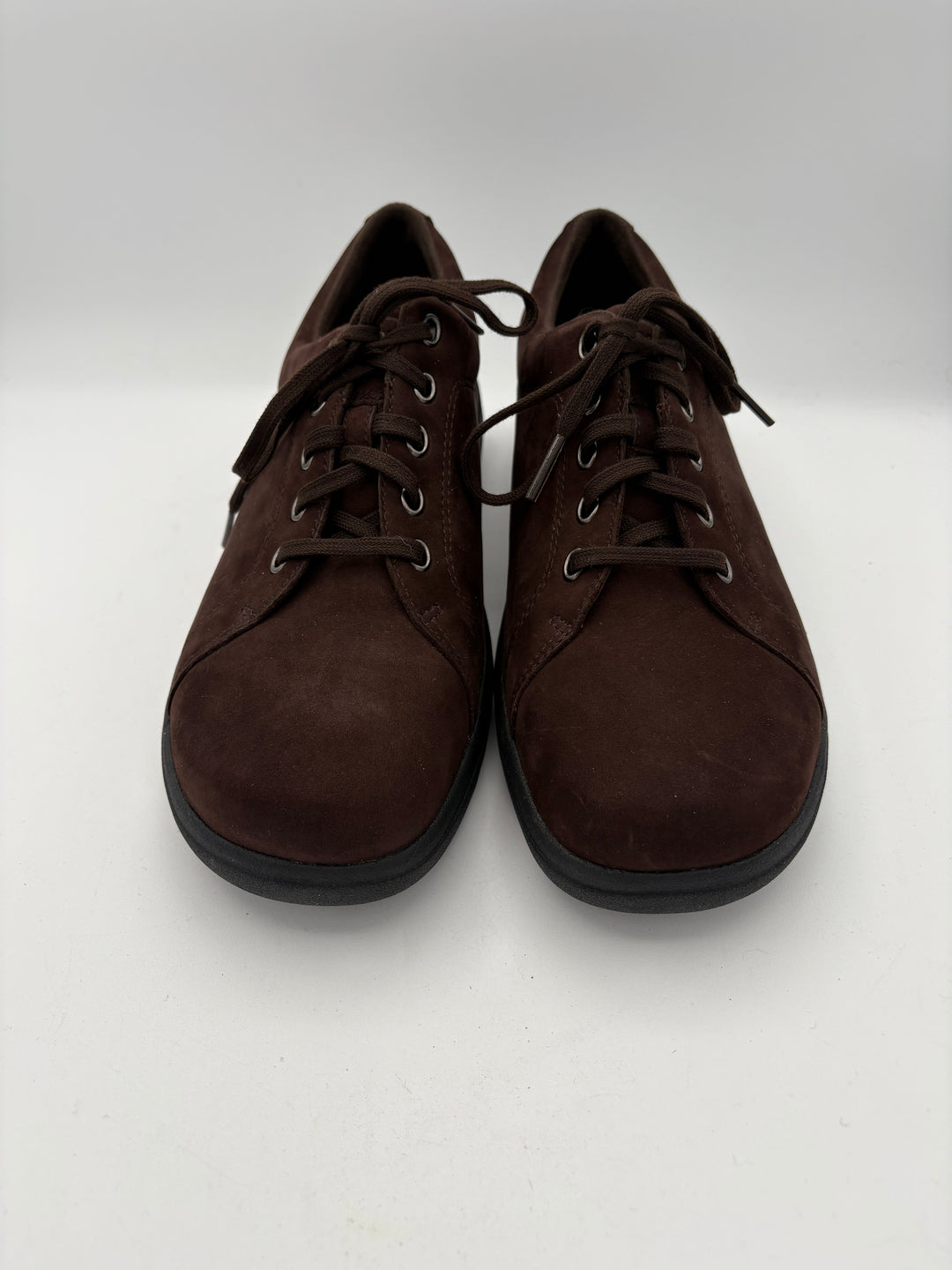 Women’s Soul Sensation Size 8 Chocolate Brown Suede Sneakers