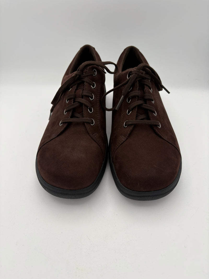 Women’s Soul Sensation Size 8 Chocolate Brown Suede Sneakers